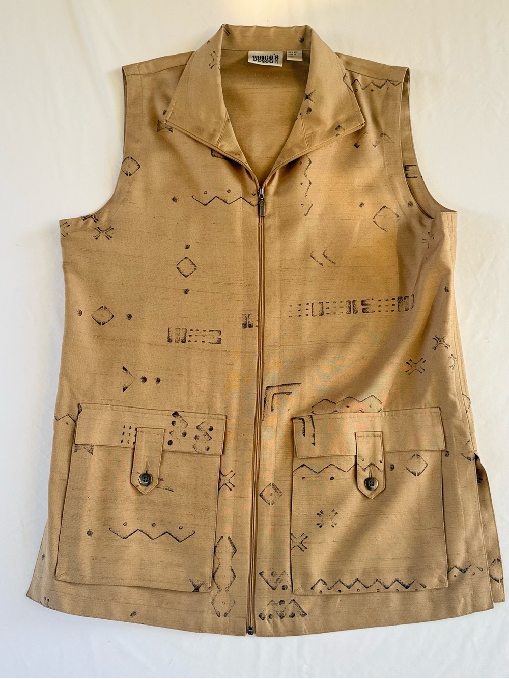 VTG Chicos Design 100% Silk Vest Womens M Tan Abstract Zip Utility Safari